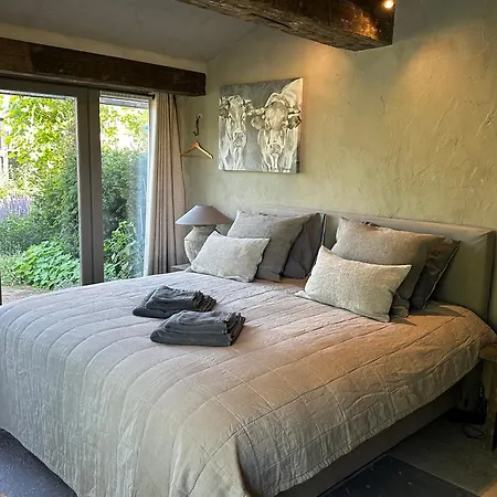De Wilgenhoeve Bed & Breakfast 3*