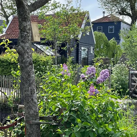 De Wilgenhoeve Bed & Breakfast 3*