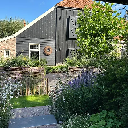 De Wilgenhoeve 3*