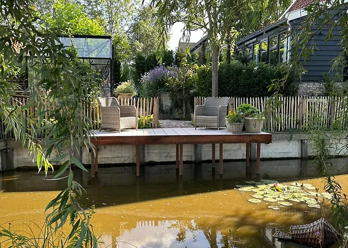 De Wilgenhoeve Bed & Breakfast 3*